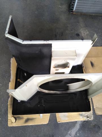 仁德冷氣 - 防鏽處理。