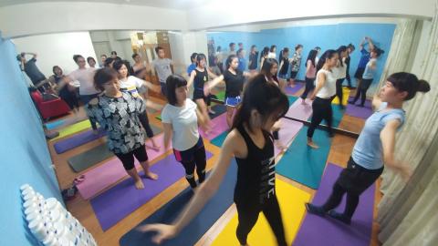 合貿瘦身工作室 - 會帶大家做在家就可以做的燃脂運動