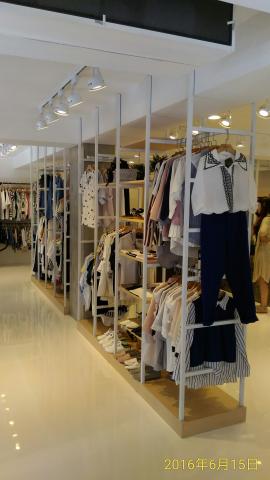 永信鐵工廠 - 客製化衣架