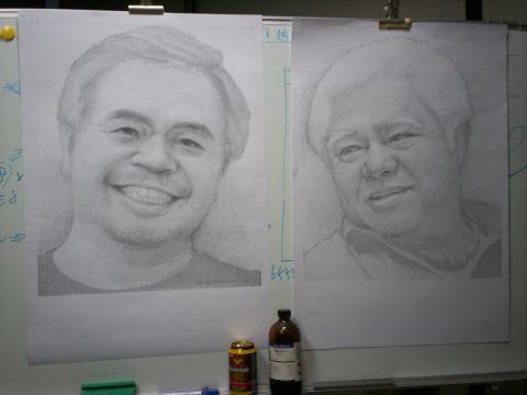 雨咚奇異科技有限公司  - 全開大小的胡德夫與友人之鉛筆素描