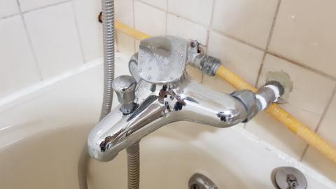 蚵達KEDA-台中床墊清潔、台中沙發清潔 - 水龍頭就是要亮才好看 蚵達KEDA-台中床墊清潔、台中沙發清潔 - 水龍頭就是要亮才好看