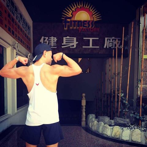 健身教練 睿翔 RUEI - 