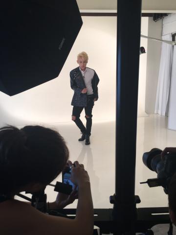 凝聚力音樂娛樂有限公司 - 拍攝藝人宣傳照