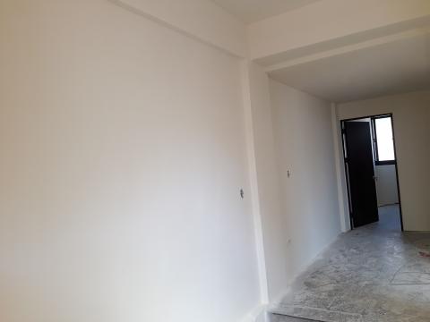 油漆工程 - 有業主，家中有要裡面油漆換新跟防水歡迎密我，我們會幫你評估，在跟你接洽，要做多好品質