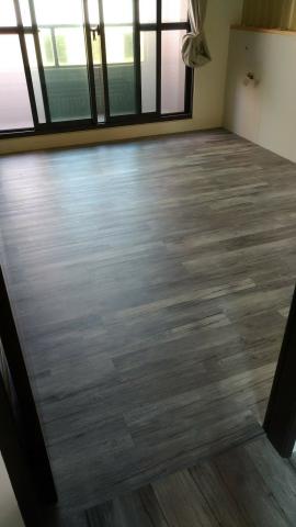 傑琳傢飾 - 塑膠地磚