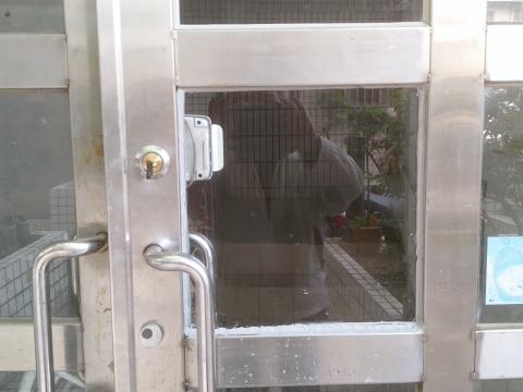 吳光第 - 公寓大門電所更換之二