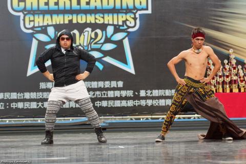 影片剪輯、表演策畫編排、臉書粉絲專業管理專長 - 