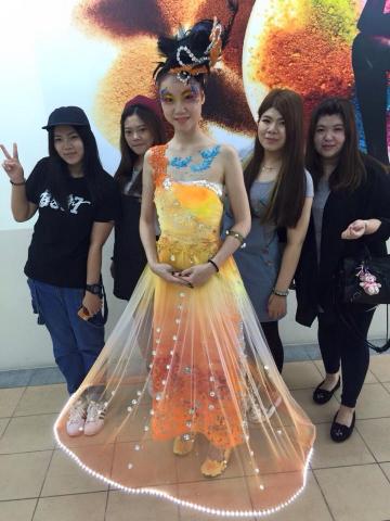 待業中 - 本人的"最小女兒"唄!~