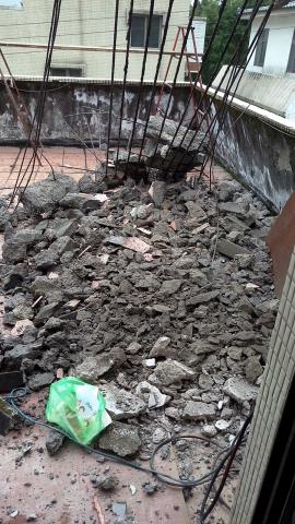 阿財工作室 - 樓梯打除