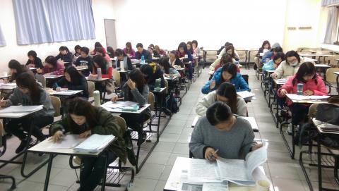 路卡老師 - 醫學美容諮詢師認證課程-台灣嘉南藥理大學