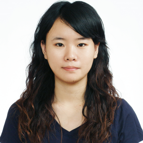 提供卡片服務的專家張庭萓