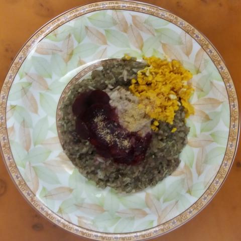 雨咚奇異科技有限公司  - 即興料理:蛋鬆堅果吻仔魚燉飯