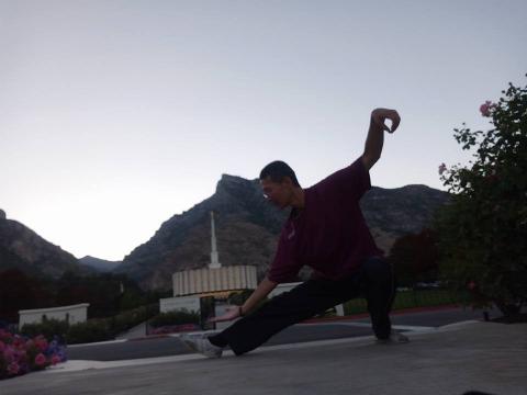 廖丞斌 - 太極拳蛇身下式