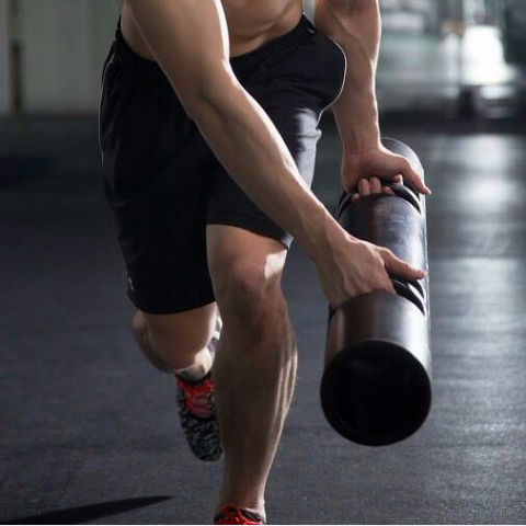 提供皮拉提斯環服務的專家Allen