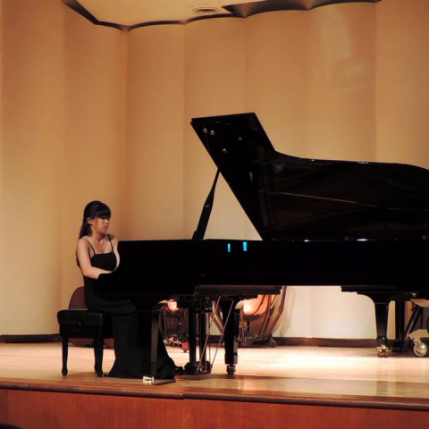 Abby piano studio - 