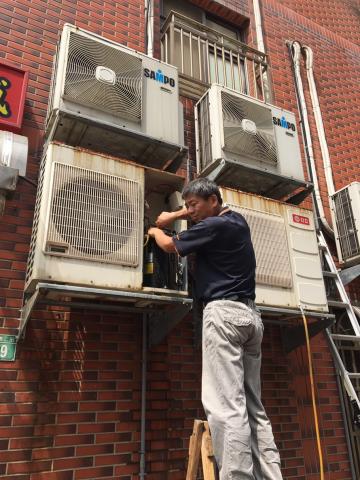 偉鎮電器行 - 桃園台大補習班冷氣修繕