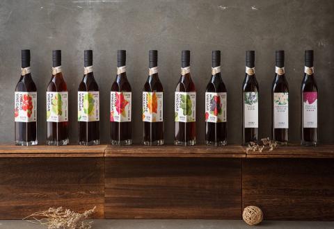 翔鈴設計有限公司 - 大埔農產品合作社 青春釀
產品包裝 系列設計  金點設計獎入圍