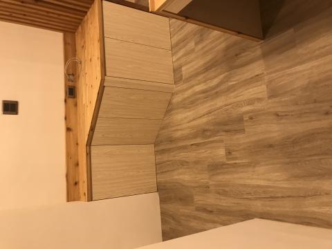 謝鈞洋 - 塑膠卡扣地板