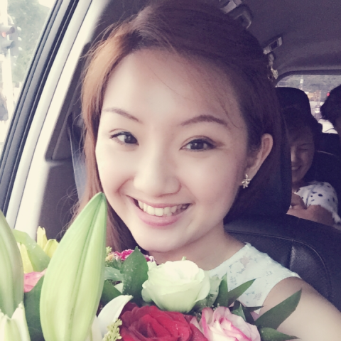 提供寫文服務的專家黃育璇