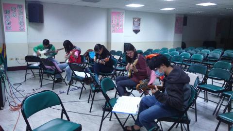 葉老師 - 教會Bass團體課