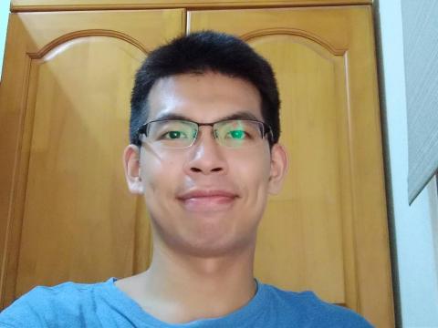 備課漢英文創辦人許老師 - 大頭照