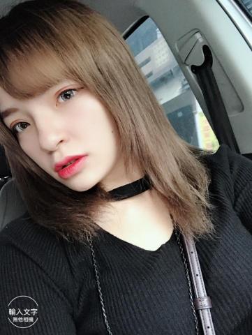 提供社群代操服務的專家童亞靚