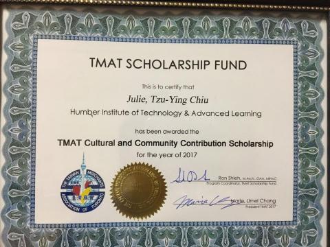 Julie model/ freelance translator  - 多倫多獎學金證明