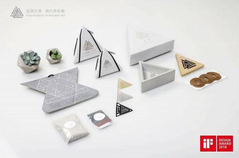 臭臭束褲個人工作室 - 