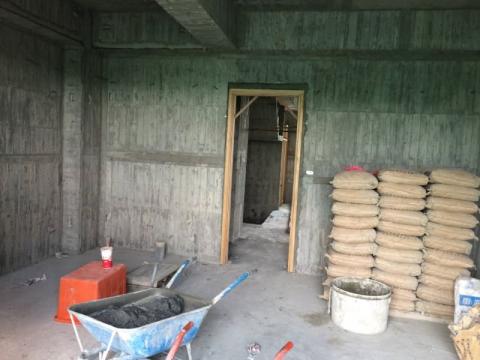 黃盡忠 - 泥作施工