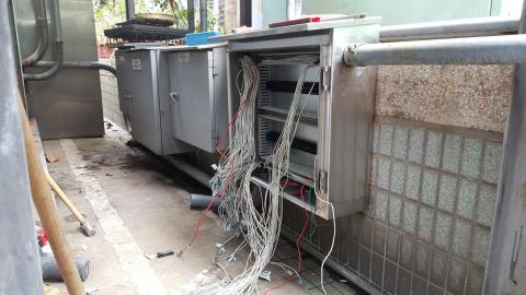 順吉弱電工程有限公司 - 戶外監控盤更新為不鏽鋼箱體