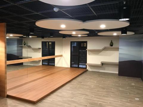 星藝照明有限公司 - 舞導教室