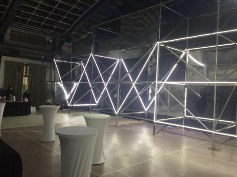 木易行娛樂製作有限公司 - ELLE 時裝設計新銳大賞