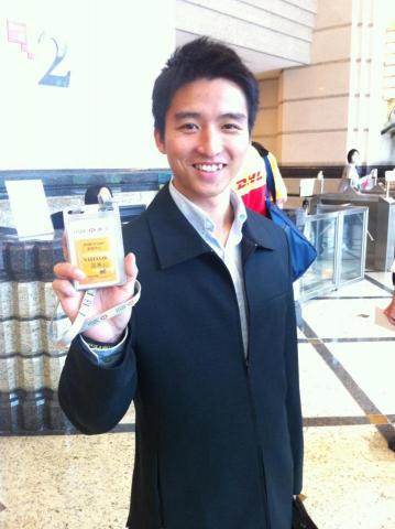 提供塗鴉服務的專家洪裕哲