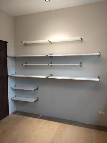 朱恩德 - 照設計師規劃，完成一系列的任務。