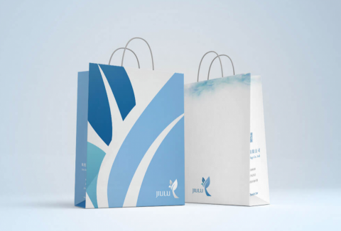 平面/攝影設計工作室 - 鳩鷺生技－品牌設計
企業形象設計
鳩與鷺所屬鳥類，則以「鳥」將「翅膀」化為葉子展翅高飛，而「葉子」象徵健康與生命力，意謂「鳩鷺生技」引領消費者明確知道如何愛護與保養的正確觀念外也期許公司越飛越高、越來越好。色彩規劃以藍綠色系營造遼闊與靜謐的永恆體驗。風格活力信賴、科技專業、青春沉穩，整體賦予希望與聖潔。