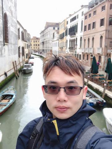 提供台北翻譯公司中翻英服務的專家王子昂