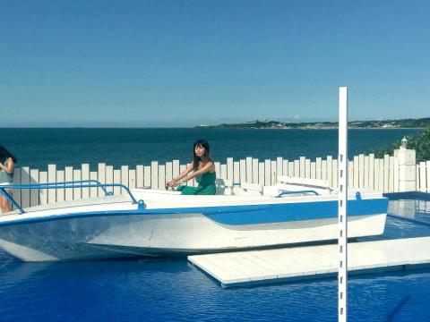 打字.P圖.部落格小棧 - P掉後面醜醜的柱子