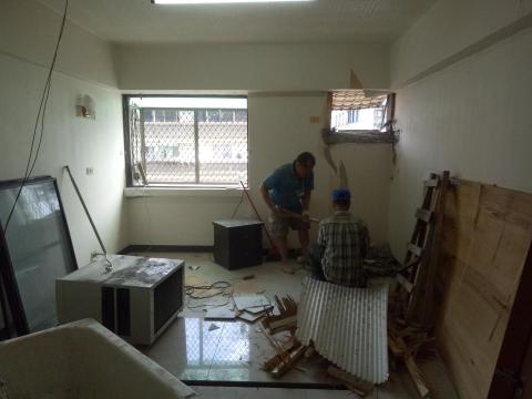 澄夏室內設計 - 小套房改裝前拆除