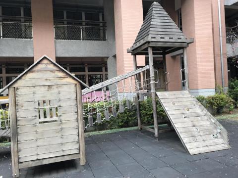 光暉有限公司 - 學校學校遊樂場(施工前)