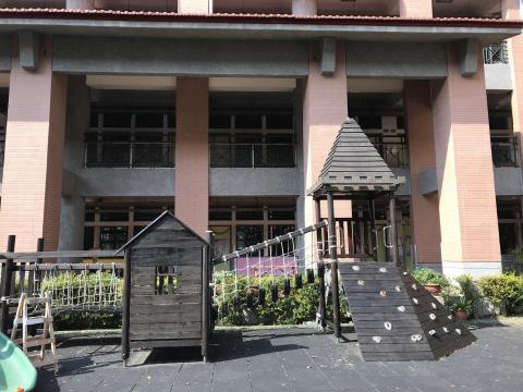 光暉有限公司 - 學校學校遊樂場(施工後)