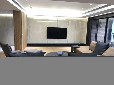 超躍企業有限公司 - 