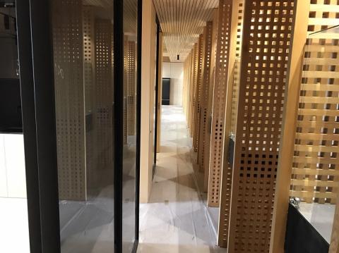 超躍企業有限公司 - 