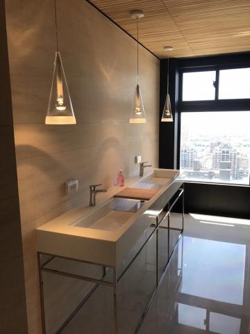 超躍企業有限公司 - 