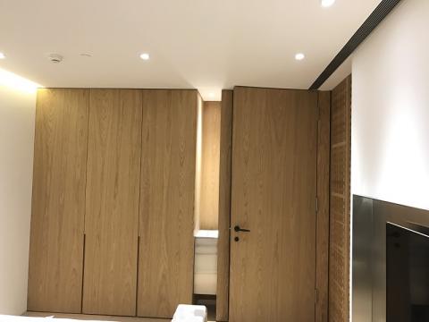 超躍企業有限公司 - 