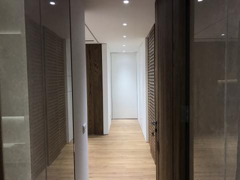 超躍企業有限公司 - 