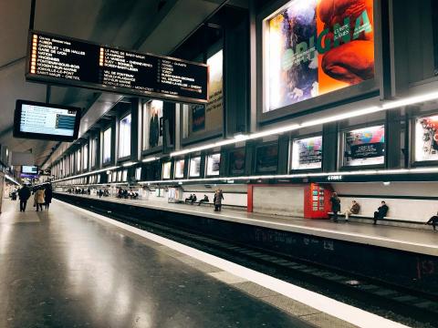 提供跳遠服務的專家Jade 