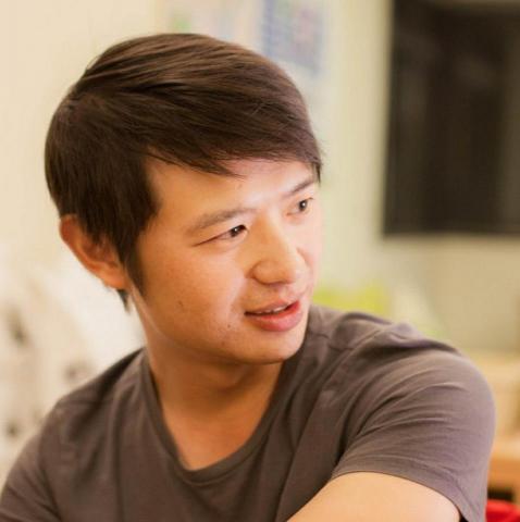 提供拍照箱服務的專家Steven