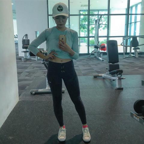 提供怎麼變瘦服務的專家Fit by Deb