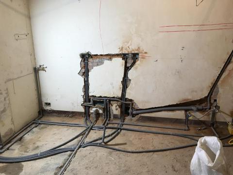 真工夫水電工程 - 民權東路飲料店配置電管跟水管