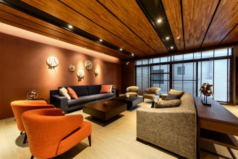 台灣柏林室內設計工作室 - 公設/新東方/新成屋/200坪